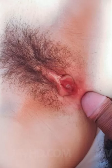 Рыжеволосая японская девушка с крошечными сиськами Косака участвует в сексе от первого лица